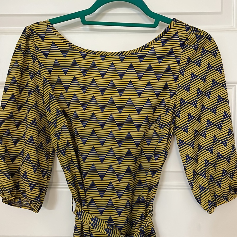 Patterned Dress - Picture 2 of 3